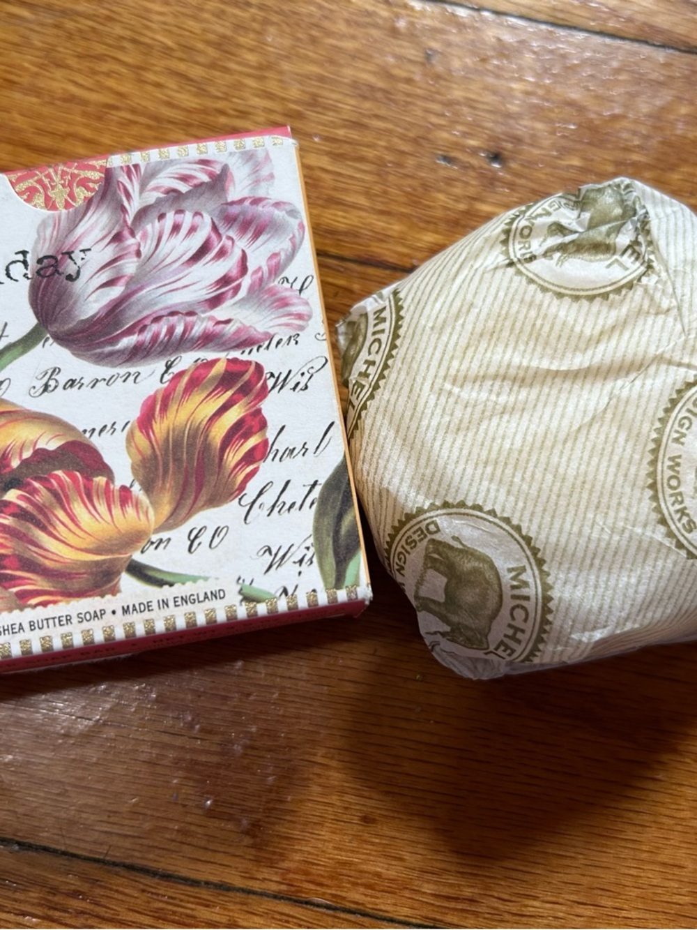 Michel Design Works Pink Floral Bar Soap -‎ Pink